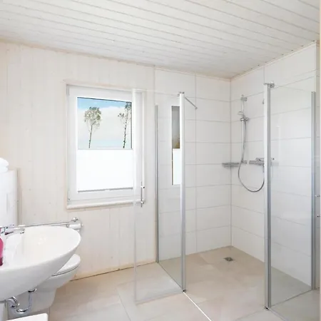 Дом отдыха Lilly *