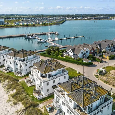 Lilly Ольпениц